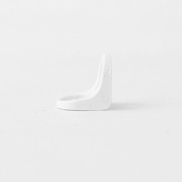 CANTONEIRA MOVEIS METAL 1 FURO 13X13MM BRANCA